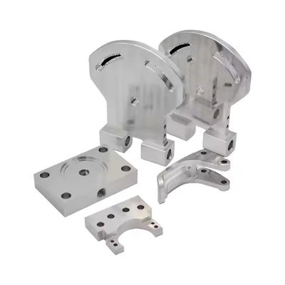 سفارشی 4 محور آسیاب پلاستیکی POM / PA / نایلون تزریق قالب گیری قطعات CNC خدمات ماشینکاری